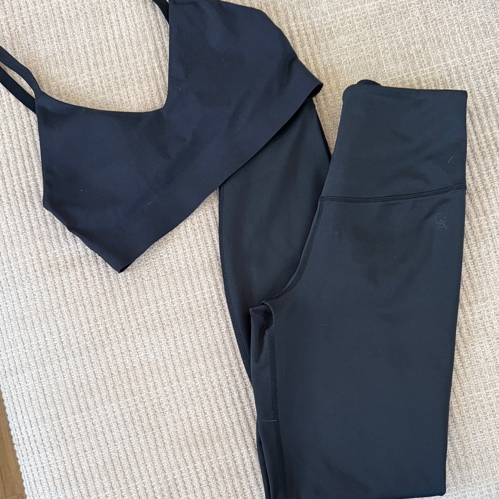 Good American Black Leggings